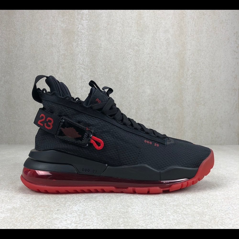 Nike Air Jordan Proto-Max 720 Black University Red - Picture 2 of 8